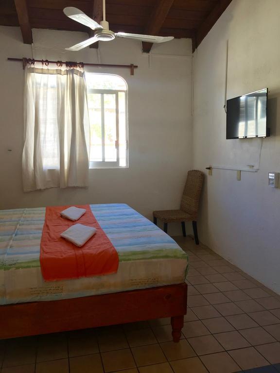 Hotel Mayflower Puerto Escondido  Zewnętrze zdjęcie